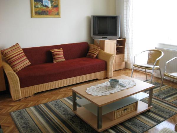 Liliom Apartments Balatonfuered Bagian luar foto